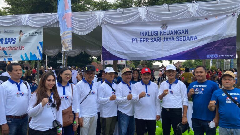 UMKM, dan Inklusi Keungan BPR Sarijaya pada Puncak Perayaan Hari BPR BPRS 2024